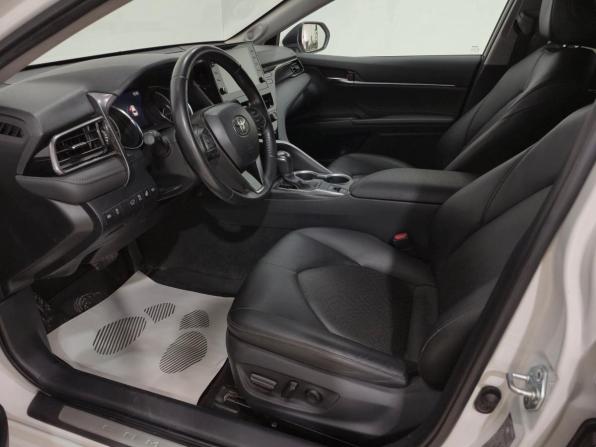 Toyota Camry VIII (XV70) Рестайлинг с пробегом 2021 года, цена 3 300 000 рублей, 51409 км, седан, Автокод Объявления