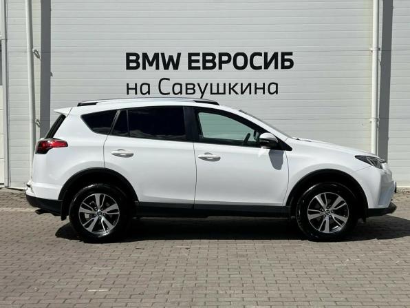 Toyota RAV4 IV (XA40) Рестайлинг с пробегом 2018 года, цена 2 099 000 рублей, 215000 км, внедорожник, Автокод Объявления