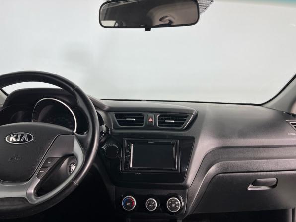 Kia Rio III Рестайлинг с пробегом 2015 года, цена 725 000 рублей, 120000 км, седан, Автокод Объявления