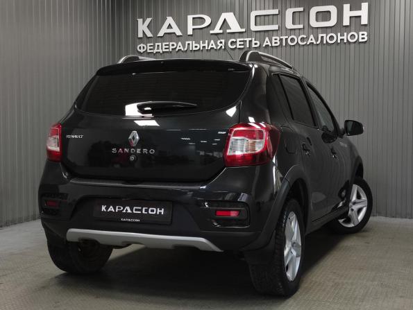 Renault Sandero II с пробегом 2015 года, цена 949 000 рублей, 131610 км, хэтчбек, Автокод Объявления