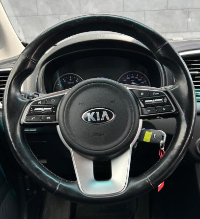 Kia Sportage IV Рестайлинг с пробегом 2019 года, цена 1 975 000 рублей, 142300 км, внедорожник, Автокод Объявления