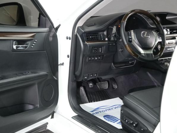Lexus ES VI с пробегом 2013 года, цена 2 270 000 рублей, 125000 км, седан, Автокод Объявления
