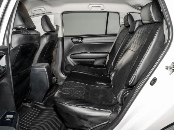 Toyota Corolla XI (E160 E170) Рестайлинг 2 с пробегом 2019 года, цена 1 300 000 рублей, 89457 км, универсал, Автокод Объявления