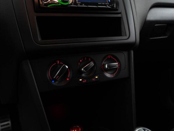 Volkswagen Polo V с пробегом 2012 года, цена 649 046 рублей, 120415 км, хэтчбек, Автокод Объявления