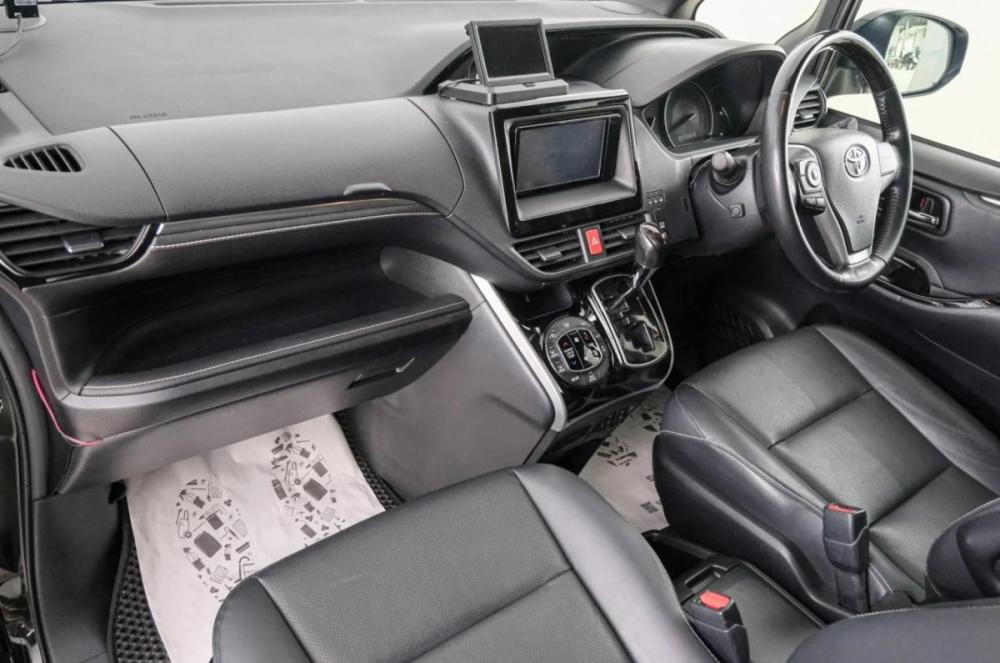 Toyota Esquire I Рестайлинг Красноярск  - изображение 14