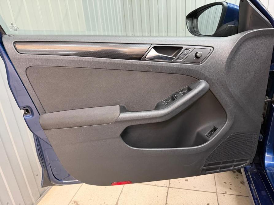 Volkswagen Jetta VI Магнитогорск  - изображение 13