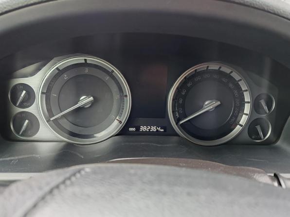 Toyota Land Cruiser 200 Series Рестайлинг 2 с пробегом 2015 года, цена 3 830 000 рублей, 382361 км, внедорожник, Автокод Объявления