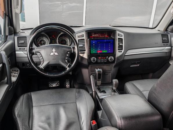 Mitsubishi Pajero IV Рестайлинг 2 с пробегом 2015 года, цена 2 300 000 рублей, 173185 км, внедорожник, Автокод Объявления