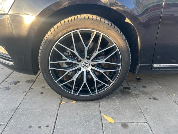 Volkswagen Passat B7 с пробегом 2012 года, цена 1 100 000 рублей, 262616 км, седан, Автокод Объявления