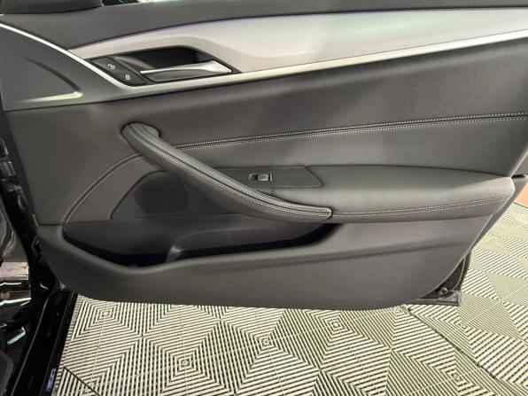 BMW 5 серии VII (G30/G31/G38) Рестайлинг с пробегом 2023 года, цена 6 800 000 рублей, 12000 км, седан, Автокод Объявления