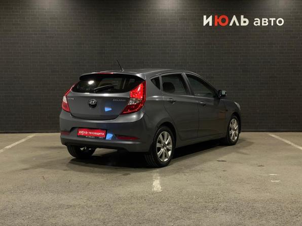 Hyundai Solaris I Рестайлинг с пробегом 2015 года, цена 990 000 рублей, 122306 км, хэтчбек, Автокод Объявления