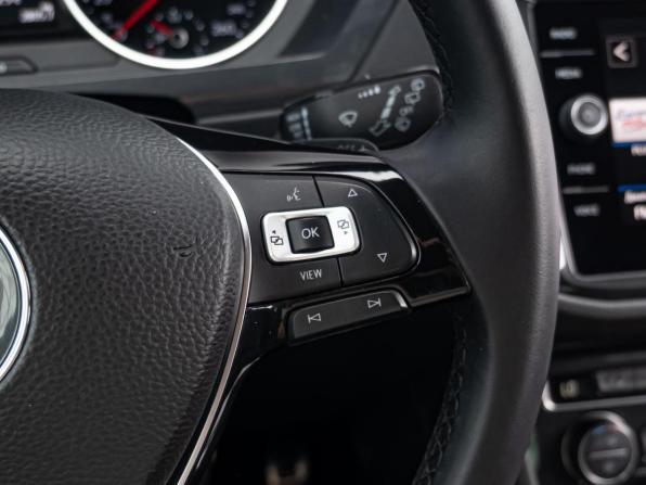 Volkswagen Tiguan II с пробегом 2019 года, цена 2 219 000 рублей, 101620 км, внедорожник, Автокод Объявления
