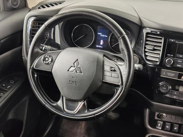Mitsubishi Outlander III Рестайлинг 3 с пробегом 2019 года, цена 1 999 000 рублей, 135978 км, внедорожник, Автокод Объявления