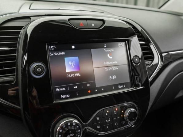 Renault Kaptur I Рестайлинг с пробегом 2020 года, цена 1 890 000 рублей, 89118 км, внедорожник, Автокод Объявления