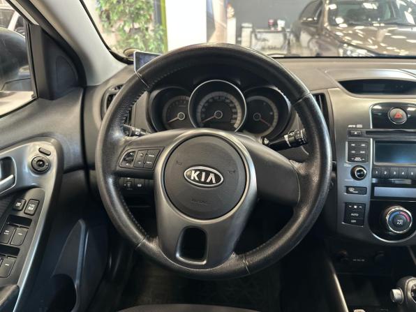 Kia Cerato II с пробегом 2012 года, цена 750 000 рублей, 130800 км, седан, Автокод Объявления