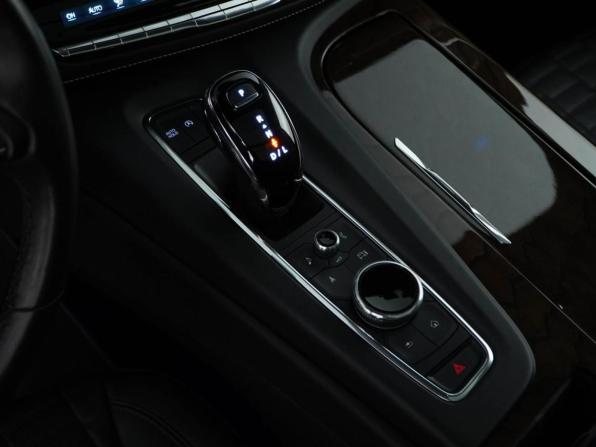 Cadillac Escalade V с пробегом 2023 года, цена 10 527 077 рублей, 42095 км, внедорожник, Автокод Объявления