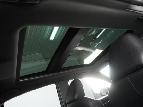 Toyota Camry VIII (XV70) Рестайлинг с пробегом 2023 года, цена 3 699 000 рублей, 48665 км, седан, Автокод Объявления