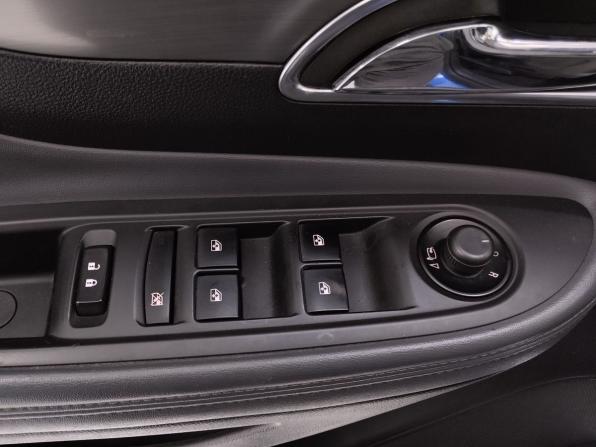 Opel Mokka I с пробегом 2013 года, цена 950 000 рублей, 167130 км, внедорожник, Автокод Объявления