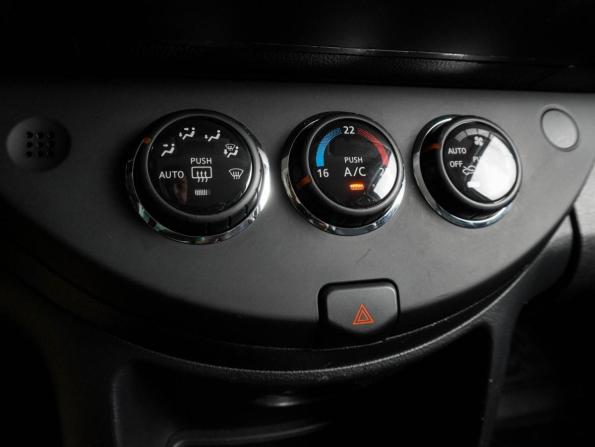 Nissan Note I Рестайлинг с пробегом 2013 года, цена 779 000 рублей, 150131 км, хэтчбек, Автокод Объявления
