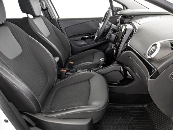 Renault Kaptur I Рестайлинг с пробегом 2020 года, цена 1 490 000 рублей, 64705 км, внедорожник, Автокод Объявления