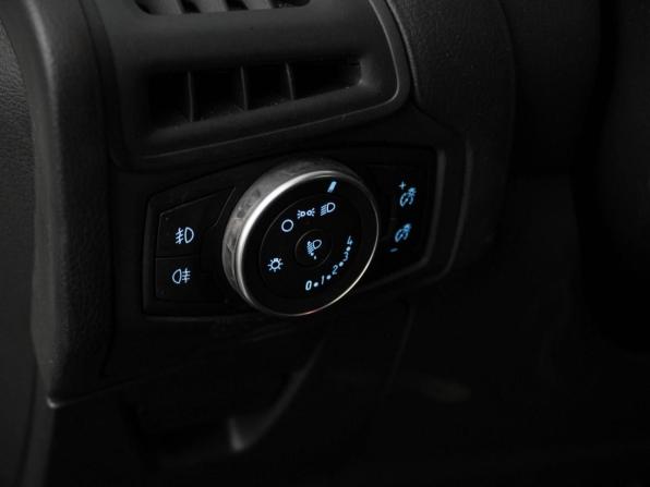 Ford Focus III Рестайлинг с пробегом 2017 года, цена 1 448 071 рубль, 27159 км, седан, Автокод Объявления