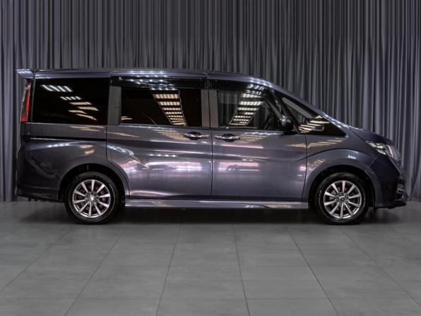Honda Stepwgn V с пробегом 2016 года, цена 2 249 000 рублей, 189330 км, минивэн, Автокод Объявления