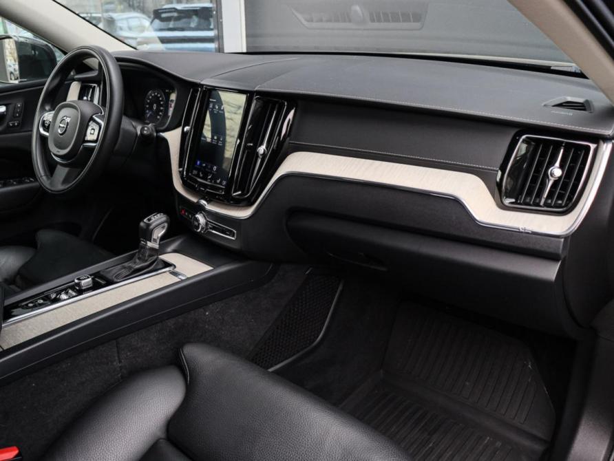 Volvo XC60 II Москва  - изображение 7