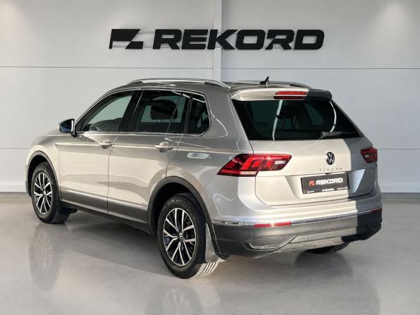 Volkswagen Tiguan II Рестайлинг с пробегом 2020 года, цена 2 649 000 рублей, 182000 км, внедорожник, Автокод Объявления