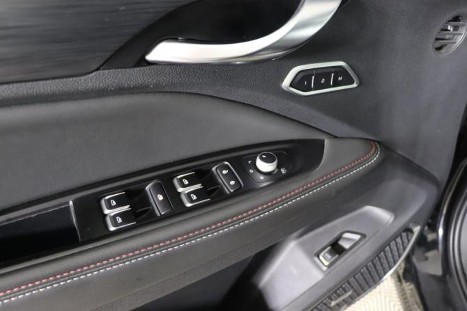 Geely Tugella I с пробегом 2022 года, цена 2 729 990 рублей, 81998 км, внедорожник, Автокод Объявления