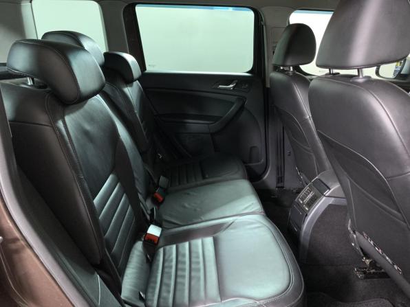 Skoda Yeti I Рестайлинг с пробегом 2014 года, цена 1 395 000 рублей, 154580 км, внедорожник, Автокод Объявления