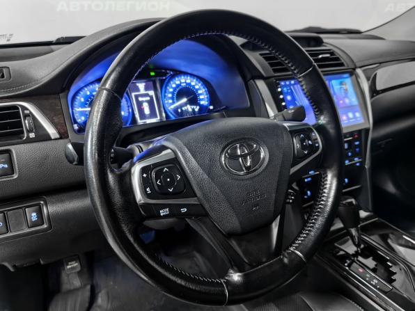 Toyota Camry VII (XV50) Рестайлинг с пробегом 2015 года, цена 1 990 000 рублей, 65280 км, седан, Автокод Объявления