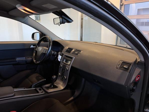 Volvo S40 II Рестайлинг с пробегом 2011 года, цена 694 000 рублей, 288367 км, седан, Автокод Объявления