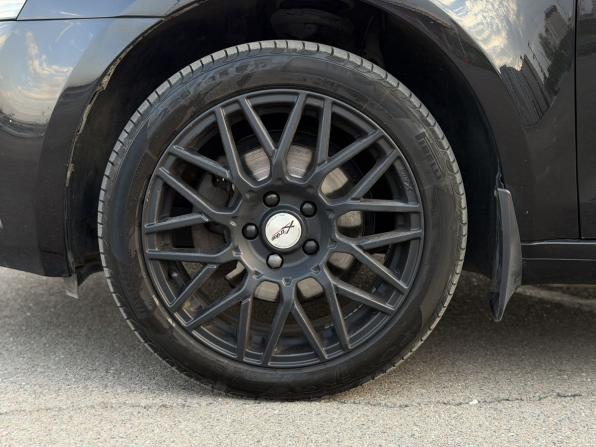 Skoda Octavia III (A7) Рестайлинг с пробегом 2017 года, цена 1 440 000 рублей, 185356 км, лифтбек, Автокод Объявления