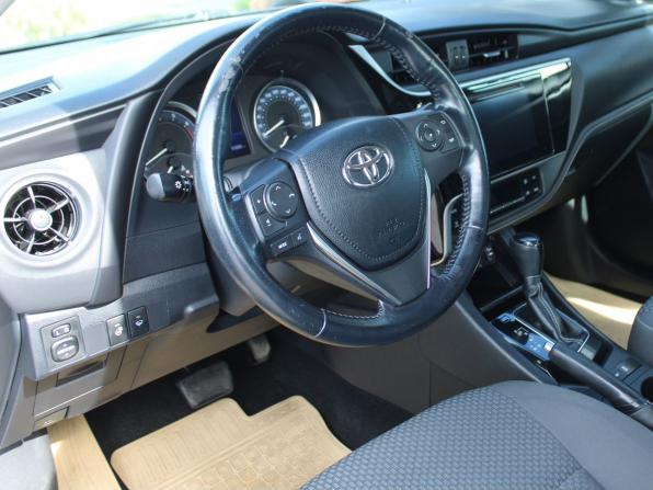Toyota Corolla XI (E160 E170 E180) Рестайлинг 1 с пробегом 2016 года, цена 1 669 000 рублей, 91668 км, седан, Автокод Объявления