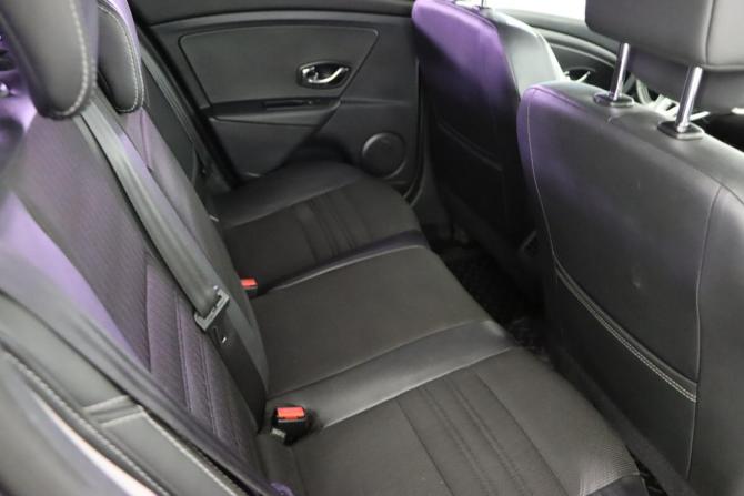 Renault Megane III Рестайлинг 2 с пробегом 2013 года, цена 899 990 рублей, 141765 км, хэтчбек, Автокод Объявления