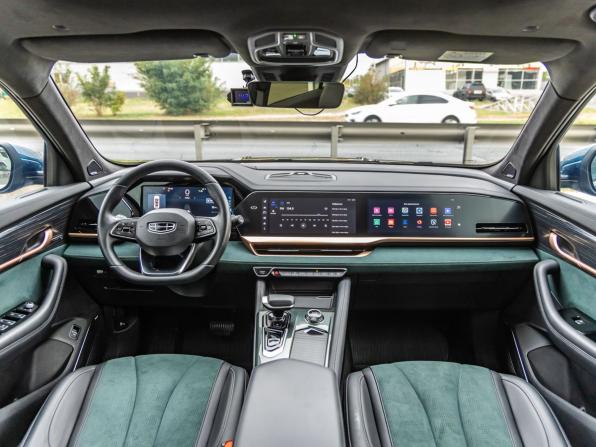 Geely Monjaro I с пробегом 2023 года, цена 3 498 000 рублей, 51823 км, внедорожник, Автокод Объявления