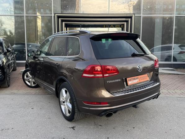 Volkswagen Touareg II Рестайлинг с пробегом 2014 года, цена 2 099 000 рублей, 288100 км, внедорожник, Автокод Объявления