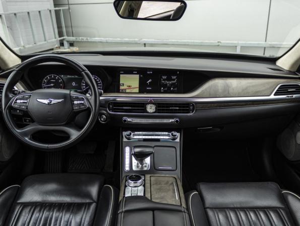 Genesis G90 I Рестайлинг с пробегом 2019 года, цена 2 250 000 рублей, 323593 км, седан, Автокод Объявления