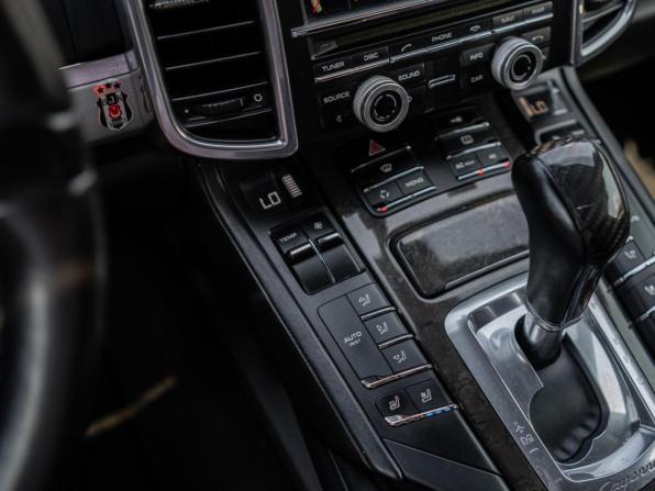 Porsche Cayenne II (958) с пробегом 2010 года, цена 1 599 000 рублей, 297455 км, внедорожник, Автокод Объявления
