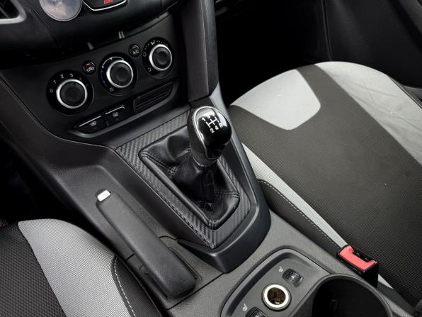 Ford Focus III с пробегом 2013 года, цена 830 000 рублей, 181343 км, хэтчбек, Автокод Объявления