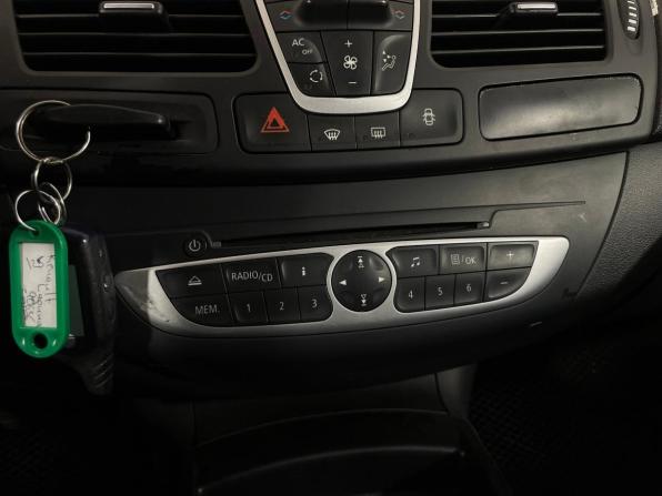 Renault Laguna III Рестайлинг с пробегом 2011 года, цена 746 000 рублей, 332557 км, универсал, Автокод Объявления