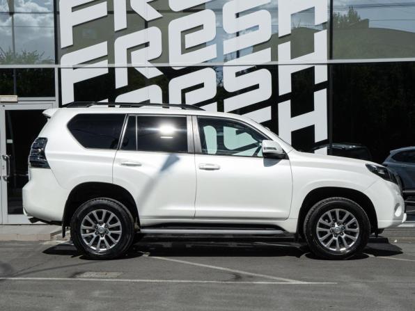 Toyota Land Cruiser Prado 150 Series Рестайлинг 1 с пробегом 2016 года, цена 3 930 000 рублей, 201481 км, внедорожник, Автокод Объявления
