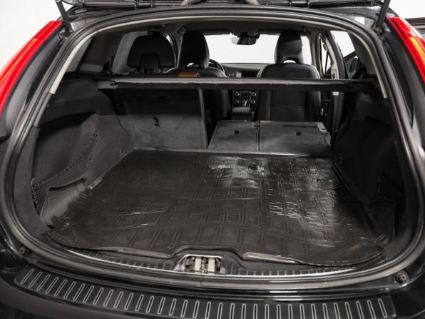 Volvo V60 Cross Country I с пробегом 2015 года, цена 1 949 000 рублей, 197115 км, универсал, Автокод Объявления