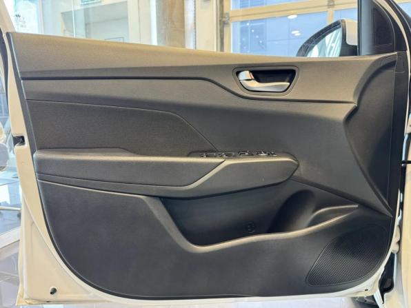 Hyundai Solaris II Рестайлинг с пробегом 2022 года, цена 1 819 000 рублей, 50905 км, седан, Автокод Объявления