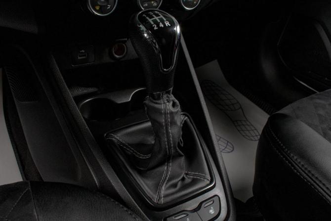 Lada (ВАЗ) Vesta I с пробегом 2023 года, цена 1 599 000 рублей, 2540 км, седан, Автокод Объявления