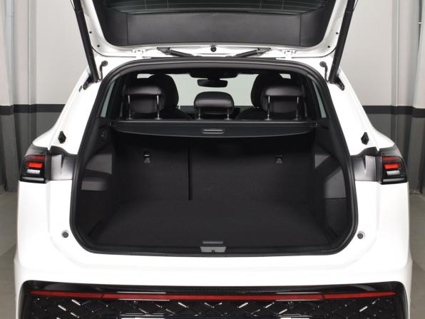 Volkswagen Tiguan III (China Market) с пробегом 2026 года, цена 4 699 995 рублей, 28 км, внедорожник, Автокод Объявления