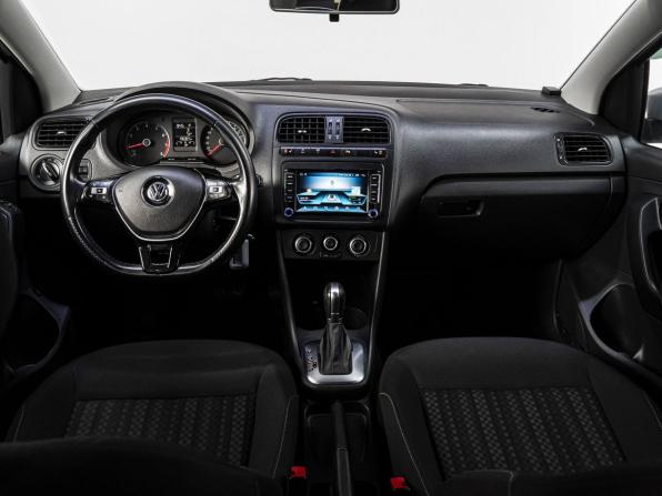 Volkswagen Polo V Рестайлинг с пробегом 2016 года, цена 1 100 000 рублей, 106364 км, седан, Автокод Объявления