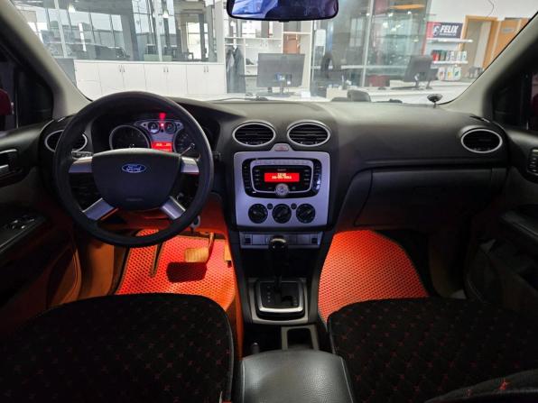 Ford Focus II Рестайлинг с пробегом 2011 года, цена 635 000 рублей, 250000 км, хэтчбек, Автокод Объявления