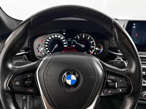 BMW 5 серии VII (G30/G31/G38) с пробегом 2017 года, цена 3 290 000 рублей, 144867 км, седан, Автокод Объявления