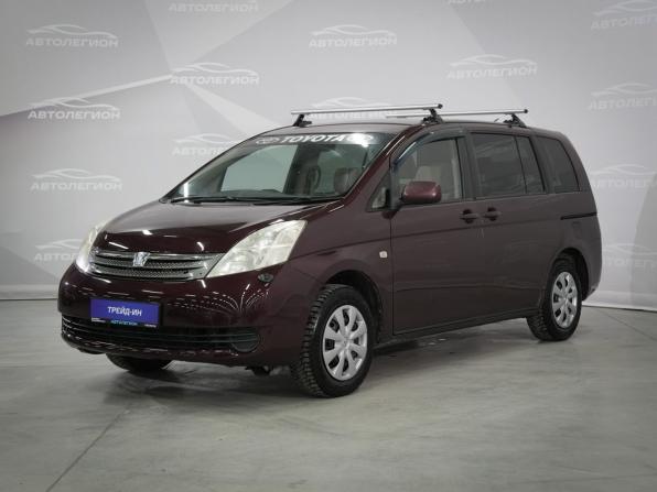 Toyota ISis I с пробегом 2004 года, цена 765 000 рублей, 129915 км, компактвэн, Автокод Объявления